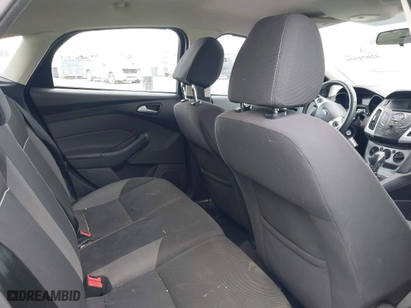 2014 Ford Focus SE with VIN 1FADP3K27EL199542, listed as a IAAI auction lot 42071908 with 142,180 mi miles. Bid and sale history available at carsss.com. Image 8.