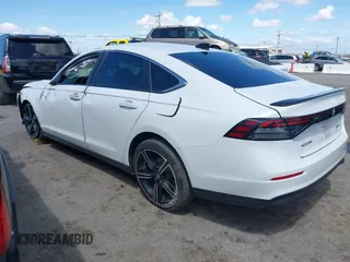 2023 Honda Accord Sport z VIN 1HGCY2F51PA030635, wystawiony jako IAAI lot #42247506 z przebiegiem 31 525 mil mil oraz . Historia ofert i sprzedaży dostępna na DreamBid. Obrazek 3.