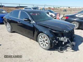 2010 Hyundai Genesis with VIN KMHGC4DE2AU074772, listed as a IAAI auction lot 41952692 with 126,042 mi miles. Bid and sale history available at carsss.com. Image 1.
