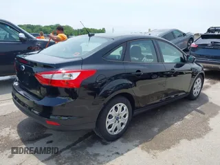 2012 Ford Focus SE с VIN 1FAHP3F29CL220562, выставлен на аукционе IAAI как лот 42299647 с пробегом 117 090 миль миль и . История ставок и продаж доступна на DreamBid. Изображение 4.