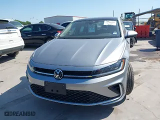 2025 Volkswagen Jetta SE with VIN 3VW7X7BU6SM039627, listed as a IAAI auction lot 41972663 with 6,812 mi miles. Bid and sale history available at carsss.com. Image 12.
