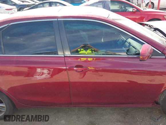 2017 Toyota Camry XLE with VIN 4T1BF1FK7HU796641, listed as a IAAI auction lot 41793040 with 117,282 mi miles. Bid and sale history available at carsss.com. Image 13.