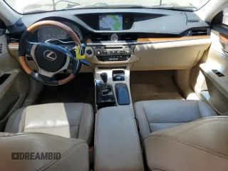 2015 Lexus ES 300h с VIN JTHBW1GG4F2077014, выставлен на аукционе Copart как лот 54341715 с пробегом 146 265 миль миль и Списание • Salvage title. История ставок и продаж доступна на DreamBid. Изображение 8.