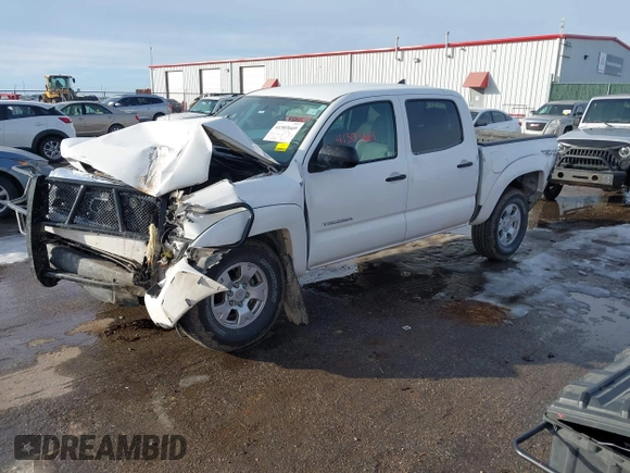 2014 Toyota Tacoma with VIN 3TMLU4ENXEM134872, listed as a IAAI auction lot 41303669 with 167,548 mi miles. Bid and sale history available at carsss.com. Image 18.