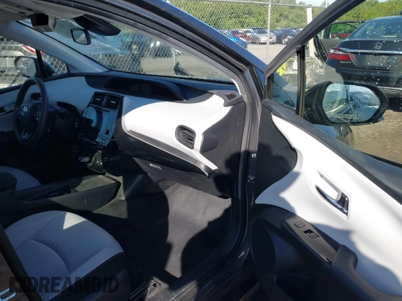 2019 Toyota Prius LE with VIN JTDL9RFU2K3005915, listed as a IAAI auction lot 42192956 with 112,503 mi miles and . Bid and sale history available at DreamBid. Image 5.