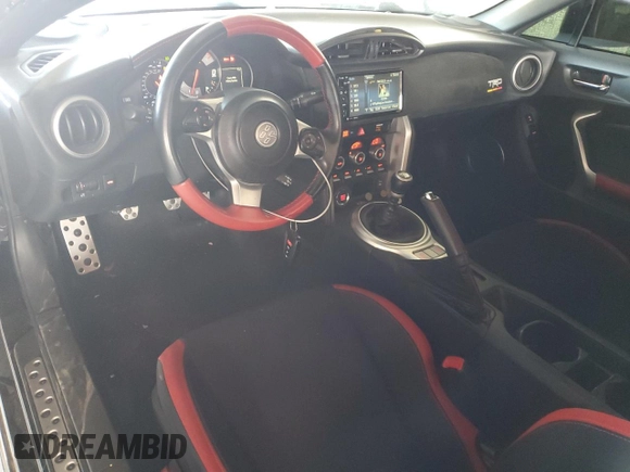 2019 Toyota 86 GT z VIN JF1ZNAE19K9701575, wystawiony jako Copart lot #55909595 z przebiegiem 45 739 mil mil oraz Szkoda całkowita • Salvage title. Historia ofert i sprzedaży dostępna na DreamBid. Obrazek 8.