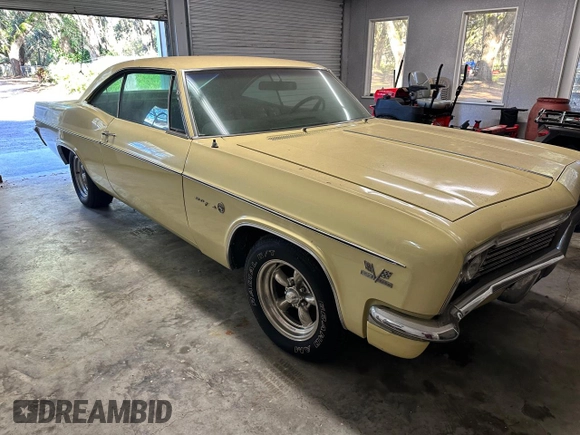 1966 Chevrolet Impala z VIN 164376Y158054, wystawiony jako Copart lot #86863514 z przebiegiem 32 332 mil mil oraz Czysty tytuł • Clean title. Historia ofert i sprzedaży dostępna na DreamBid. Obrazek 1.