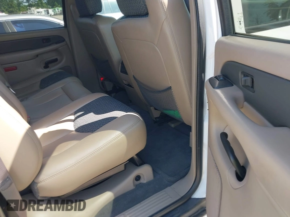2004 Chevrolet Avalanche Z66 with VIN 3GNEC12T24G299896, listed as a IAAI auction lot 42409451 with 256,446 mi miles and . Bid and sale history available at DreamBid. Image 8.