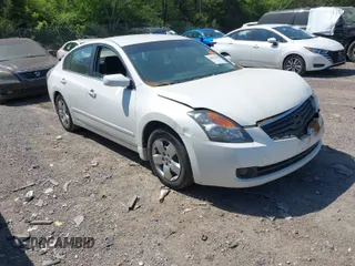 2007 Nissan Altima 2.5 S with VIN 1N4AL21E07N486376, listed as a IAAI auction lot 42024306 with 231,312 mi miles. Bid and sale history available at carsss.com. Image 1.