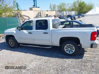 2009 Chevrolet Silverado 1500 LS with VIN 3GCEC13CX9G256034, listed as a IAAI auction lot 42049573 with 223,057 mi miles. Bid and sale history available at carsss.com. Image 14.