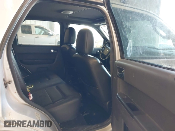 2011 Ford Escape Limited с VIN 1FMCU0EG3BKB39596, выставлен на аукционе IAAI как лот 42622102 с пробегом 179 758 миль миль и . История ставок и продаж доступна на DreamBid. Изображение 8.