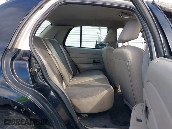 2011 Ford Police Interceptor with VIN 2FABP7BV3BX122786, listed as a IAAI auction lot 41817152 with 113,736 mi miles. Bid and sale history available at carsss.com. Image 8.