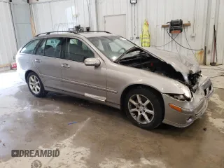 2005 Mercedes-Benz C 240 z VIN WDBRH81JX5F565395, wystawiony jako Copart lot #69967244 z przebiegiem 141 692 mil mil oraz Nie do naprawy. Historia ofert i sprzedaży dostępna na DreamBid. Obrazek 4.