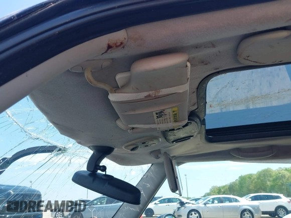 2006 MINI Hardtop with VIN WMWRC33596TJ75357, listed as a IAAI auction lot 42016124 with Not Provided miles and . Bid and sale history available at DreamBid. Image 12.