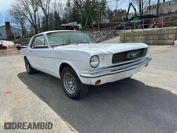 1966 Ford Mustang z VIN 6R07A196382, wystawiony jako Copart lot #49233695 z przebiegiem 23 927 mil mil oraz Nie do naprawy • Non repairable. Historia ofert i sprzedaży dostępna na DreamBid. Obrazek 4.