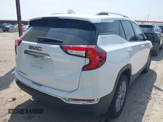 2023 GMC Terrain SLT z VIN 3GKALPEG4PL194415, wystawiony jako IAAI lot #42338108 z przebiegiem 51 966 mil mil oraz . Historia ofert i sprzedaży dostępna na DreamBid. Obrazek 4.