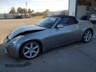 2005 Nissan 350Z Touring z VIN JN1AZ36A15M756659, wystawiony jako Copart lot #75458384 z przebiegiem 101 489 mil mil oraz Szkody całkowita. Historia ofert i sprzedaży dostępna na DreamBid. Obrazek 1.