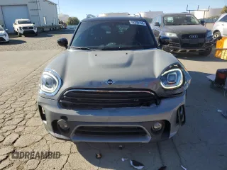 2021 MINI Countryman Oxford Edition with VIN WMZ23BR04M3M78361, listed as a Copart auction lot 42338155 with 11,235 mi miles and Salvage Title. Bid and sale history available at carsss.com. Image 5.