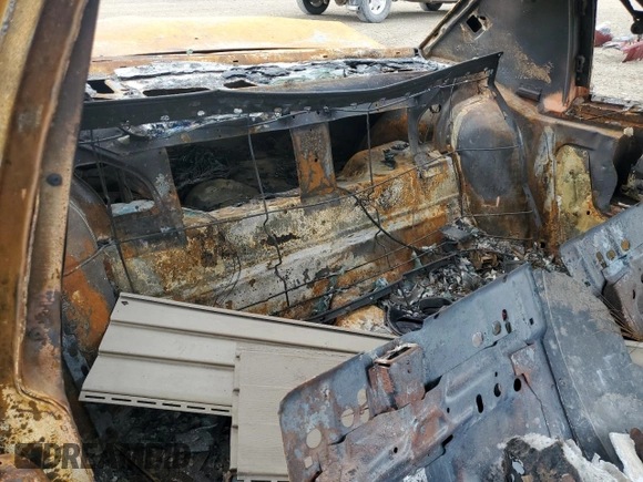 1979 Oldsmobile 88 z VIN 3N37R9X198671, wystawiony jako Copart lot #51921364 z przebiegiem Nie podano mil oraz Nie do naprawy • Non repairable. Historia ofert i sprzedaży dostępna na DreamBid. Obrazek 10.