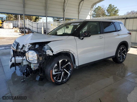 2024 Mitsubishi Outlander SE with VIN JA4J4VA8XRZ052037, listed as a Copart auction lot 52439595 with 24,153 mi miles and Salvage Title. Bid and sale history available at carsss.com. Image 1.