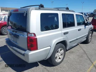 2006 Jeep Commander с VIN 1J8HH48NX6C330781, выставлен на аукционе IAAI как лот 41604799 с пробегом 117 200 миль миль и . История ставок и продаж доступна на DreamBid. Изображение 4.