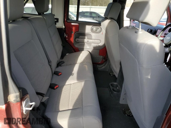 2008 Jeep Wrangler Unlimited Sahara with VIN 1J4GA59128L531922, listed as a Copart auction lot 48982795 with 39,329 mi miles and Clean title. Bid and sale history available at DreamBid. Image 12.