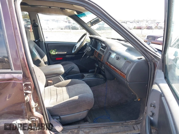 1996 Jeep Grand Cherokee Laredo with VIN 1J4GZ58S2TC262980, listed as a IAAI auction lot 41949514 with 269,674 mi miles and . Bid and sale history available at DreamBid. Image 5.