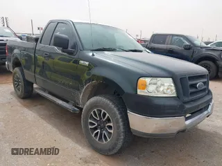 2005 Ford F-150 XL with VIN 1FTRF14555KB88186, listed as a IAAI auction lot 41815601 with 195,049 mi miles. Bid and sale history available at carsss.com. Image 1.