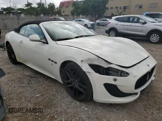 2015 Maserati GranTurismo Sport z VIN ZAM45VMA2F0154541, wystawiony jako Copart lot #79026524 z przebiegiem 38 791 mil mil oraz Nie do naprawy • Non repairable. Historia ofert i sprzedaży dostępna na DreamBid. Obrazek 4.