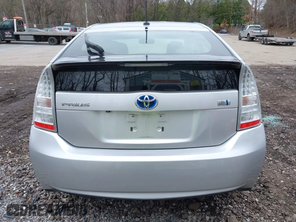 2011 Toyota Prius I with VIN JTDKN3DU9B5315846, listed as a IAAI auction lot 41928593 with 203,931 mi miles. Bid and sale history available at carsss.com. Image 16.
