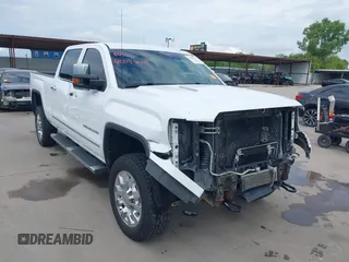 2016 GMC Sierra 2500HD Denali with VIN 1GT12UE88GF272601, listed as a IAAI auction lot 42298418 with 151,552 mi miles and . Bid and sale history available at DreamBid. Image 1.