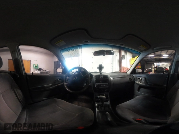 2000 Mazda Protege DX with VIN JM1BJ2220Y0258658, listed as a IAAI auction lot 41622579 with 276,682 mi miles and . Bid and sale history available at DreamBid. Image 19.