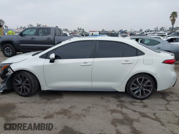 2020 Toyota Corolla XSE with VIN 5YFT4RCE4LP050195, listed as a IAAI auction lot 41895558 with 95,575 mi miles. Bid and sale history available at carsss.com. Image 15.