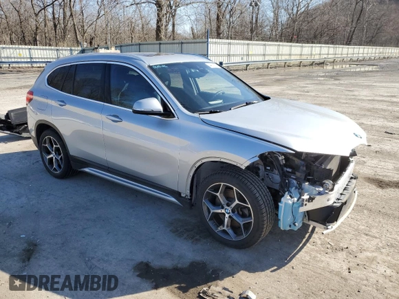 2019 BMW X1 xDrive28i with VIN WBXHT3C54K3H33971, listed as a Copart auction lot 44819833 with 55,877 mi miles. Bid and sale history available at carsss.com. Image 4.