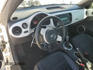2012 Volkswagen Beetle 2.5L PZEV with VIN 3VWJP7AT6CM622117, listed as a Copart auction lot 48925905 with 86,279 mi miles and Salvage Title. Bid and sale history available at carsss.com. Image 8.