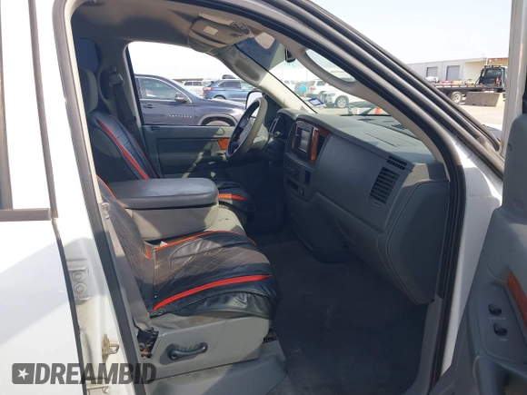 2006 Dodge 1500 SLT z VIN 1D7HA18N16S616993, wystawiony jako IAAI lot #42030201 z przebiegiem 153 562 mil mil oraz . Historia ofert i sprzedaży dostępna na DreamBid. Obrazek 5.