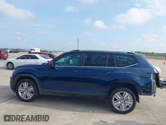 2019 Volkswagen Atlas SE with VIN 1V2WR2CA8KC618988, listed as a IAAI auction lot 42212845 with 60,481 mi miles and . Bid and sale history available at DreamBid. Image 14.