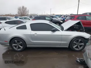 2013 Ford Mustang V6 with VIN 1ZVBP8AM1D5209466, listed as a IAAI auction lot 41529149 with 88,028 mi miles and . Bid and sale history available at carsss.com. Image 14.