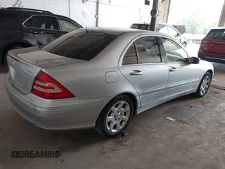 2005 Mercedes-Benz C 240 with VIN WDBRF81J15F655900, listed as a IAAI auction lot 42436525 with 1,113 mi miles and . Bid and sale history available at DreamBid. Image 4.