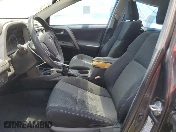2018 Toyota RAV4 XLE with VIN 2T3WFREV0JW409386, listed as a Copart auction lot 53428615 with 91,999 mi miles and Salvage Title. Bid and sale history available at carsss.com. Image 7.