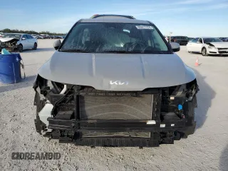 2022 Kia Carnival EX with VIN KNDNC5H38N6147034, listed as a Copart auction lot 86811174 with 22,580 mi miles and Salvage Title. Bid and sale history available at carsss.com. Image 5.