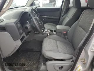 2006 Jeep Commander with VIN 1J8HG48KX6C195536, listed as a Copart auction lot 66568924 with 159,255 mi miles and Clean Title. Bid and sale history available at carsss.com. Image 7.