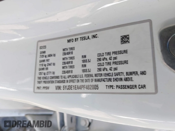 2023 Tesla Model 3 z VIN 5YJ3E1EA4PF482005, wystawiony jako IAAI lot #41363157 z przebiegiem 26 013 mil mil oraz . Historia ofert i sprzedaży dostępna na DreamBid. Obrazek 9.