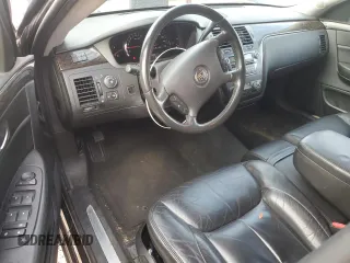 2008 Cadillac DTS Professional 1SH z VIN 1GEEH00Y68U500597, wystawiony jako Copart lot #43539485 z przebiegiem 78 797 mil mil oraz Szkody całkowita. Historia ofert i sprzedaży dostępna na DreamBid. Obrazek 8.