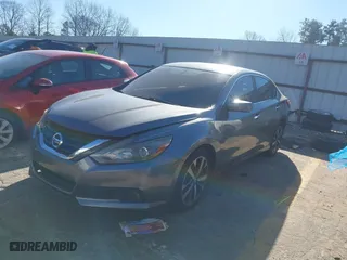2016 Nissan Altima 2.5 SL with VIN 1N4AL3AP3GC272503, listed as a IAAI auction lot 41288367 with 132,269 mi miles. Bid and sale history available at carsss.com. Image 17.