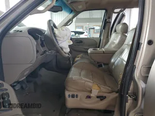 2001 Ford F-150 XLT with VIN 1FTRW07L11KB49920, listed as a Copart auction lot 62122775 with 227,175 mi miles and Salvage title. Bid and sale history available at DreamBid. Image 7.