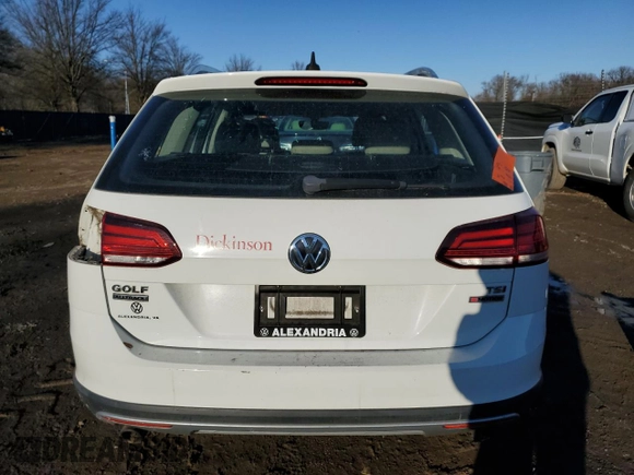 2018 Volkswagen Golf S z VIN 3VWH17AU3JM753947, wystawiony jako Copart lot #41790225 z przebiegiem 46 126 mil mil oraz Szkoda całkowita • Salvage title. Historia ofert i sprzedaży dostępna na DreamBid. Obrazek 6.