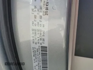 2020 Chrysler Pacifica Limited z VIN 2C4RC1GG5LR143740, wystawiony jako Copart lot #50421015 z przebiegiem 97 006 mil mil oraz Szkoda całkowita • Salvage title. Historia ofert i sprzedaży dostępna na DreamBid. Obrazek 13.