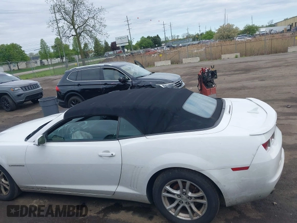 2013 Chevrolet Camaro LT with VIN 2G1FB3D33D9110233, listed as a IAAI auction lot 42219580 with 157,418 mi miles and . Bid and sale history available at DreamBid. Image 14.