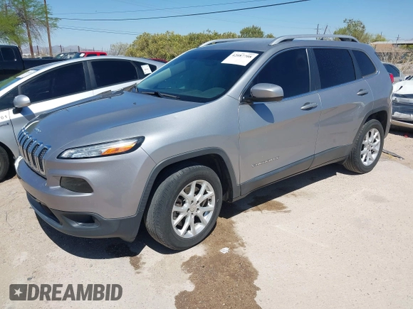 2017 Jeep Cherokee Latitude with VIN 1C4PJLCB3HW660925, listed as a IAAI auction lot 42087708 with 111,345 mi miles and . Bid and sale history available at carsss.com. Image 17.